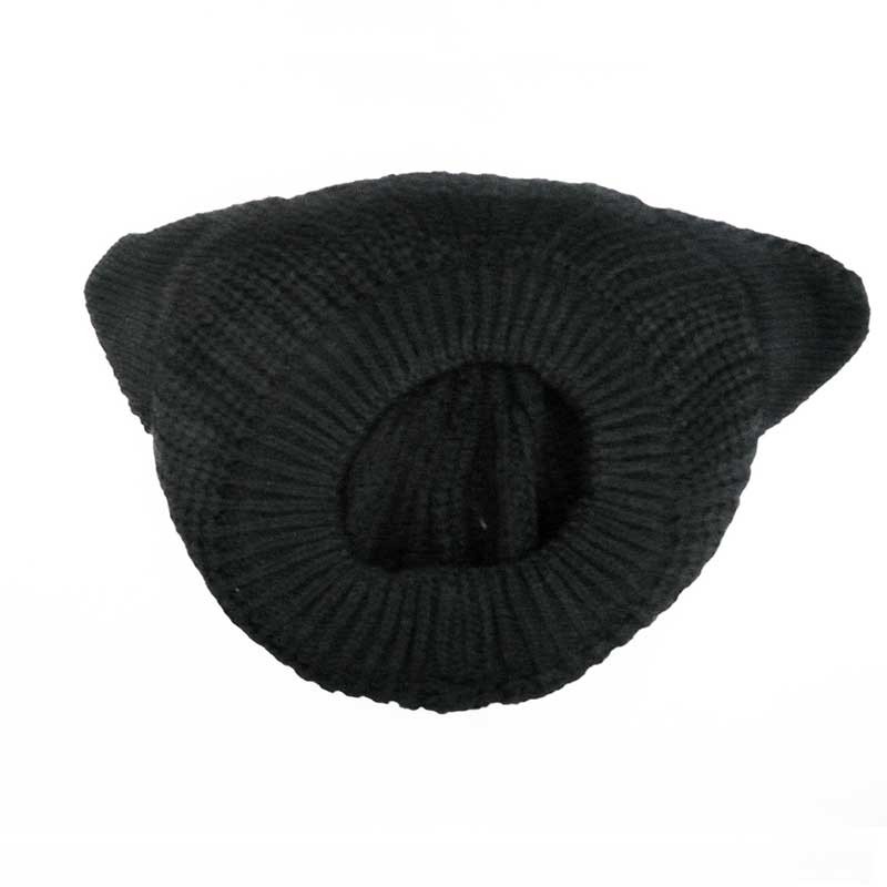 Un Bonnet Pour Femme Original Avec Ses Oreilles De Chats