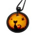 Pendentif avec un Chat Ambré