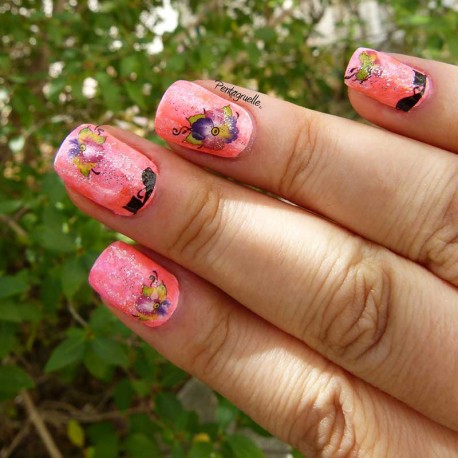 Nail Art avec des Fleurs et des Chats pour l'Eté